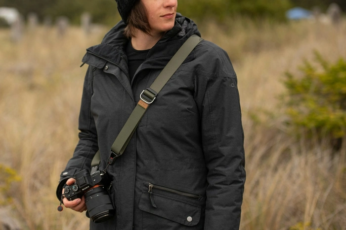 peak-design-slide-lite-profesyonel-kamera-askisi-sage-asimetrik-e-ticaret-görsel1