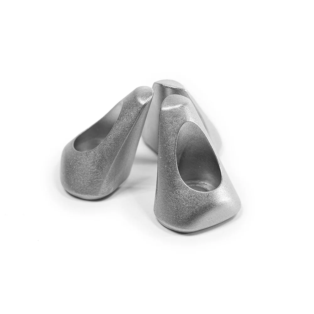 Isometric view of the spike feet set, TT-SFS-5-150-1, single_var