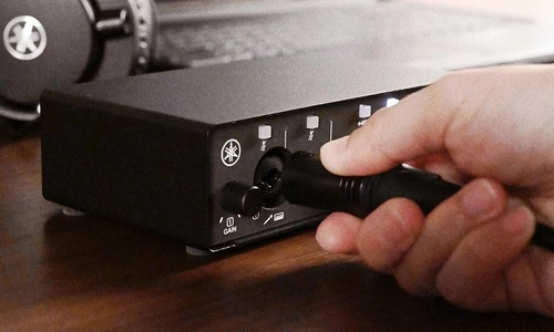 yamaha-ur12-mk3-usb-c-ses-karti-si-yah-2-in-2-out-usb-c-ses-karti-asimetrik-e-ticaret-görsel4