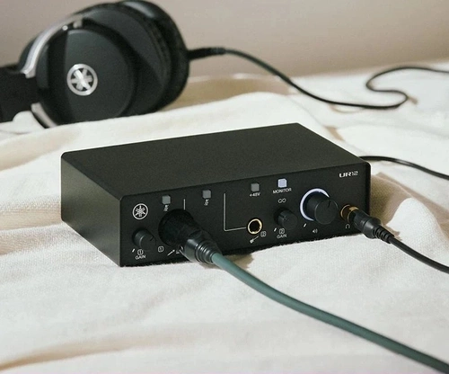 yamaha-ur12-mk3-usb-c-ses-karti-si-yah-2-in-2-out-usb-c-ses-karti-asimetrik-e-ticaret-görsel2