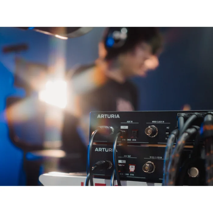 arturia-audiofuse-x8-out-8-kanal-adat-analog-line-donusturucu-asimetrik-e-ticaret-görsel1