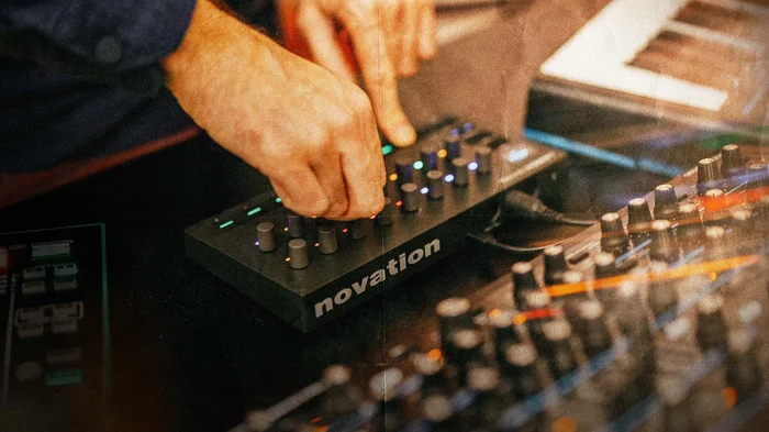 novation-novation-flkey-mini-25-mkii-midi-klavye-kopya-novation-flkey-mini-25-mkii-midi-klavye-kopya-asimetrik-e-ticaret-görsel2