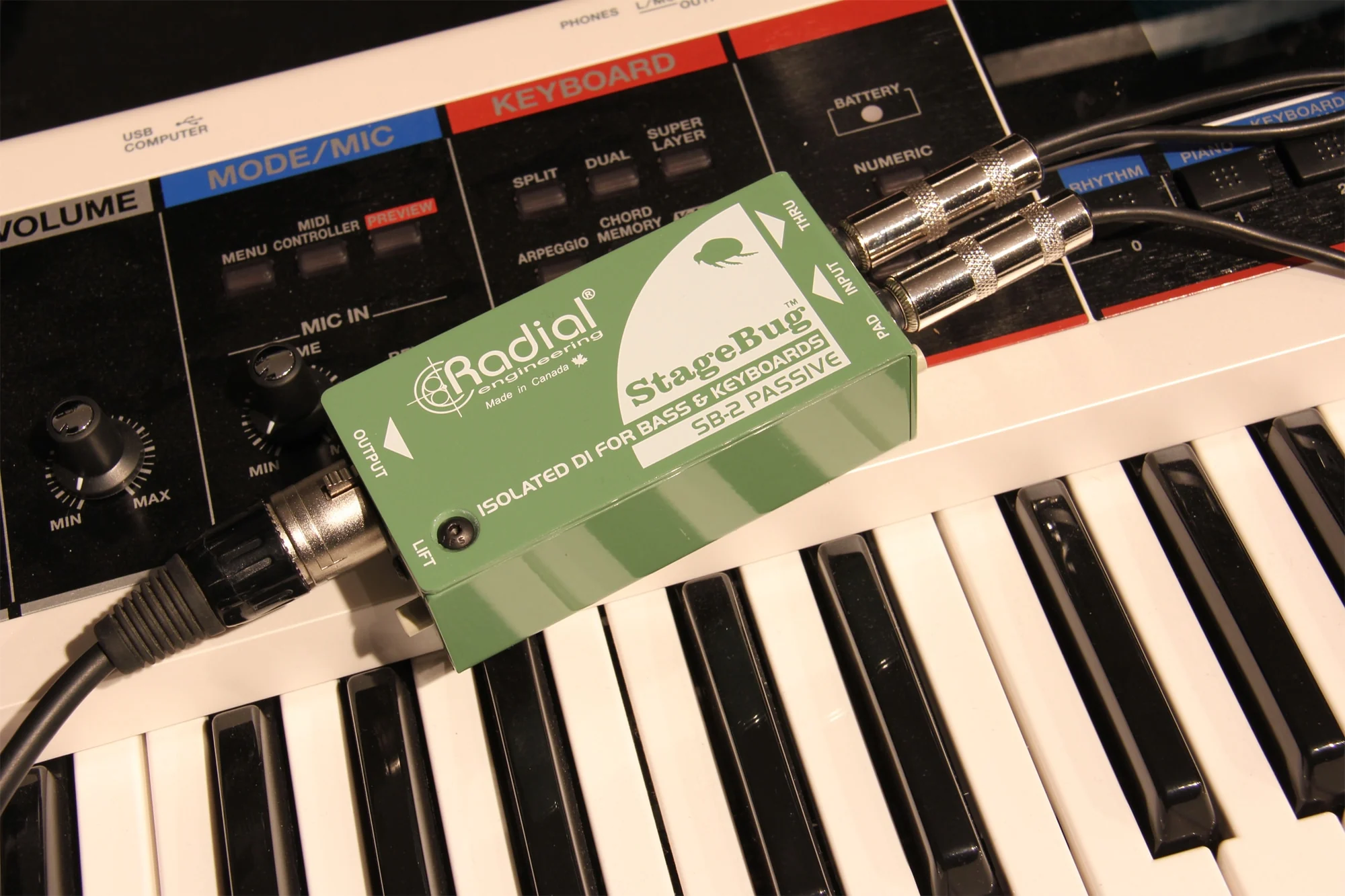 Radial StageBug SB-2 kompakt pasif DI-Box