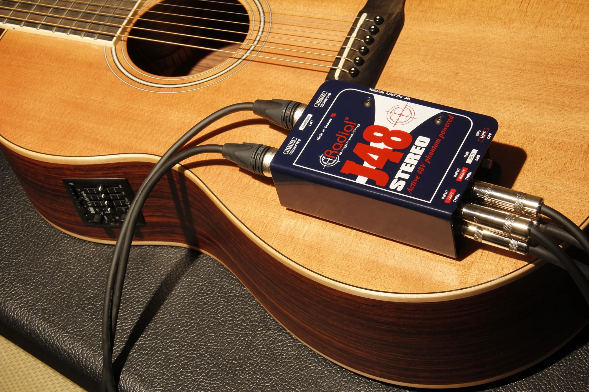 Radial J48 Stereo 2 kanallı aktif DI-Box