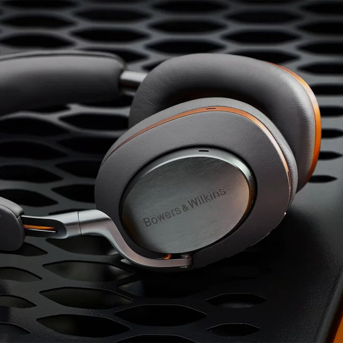 bowers-wilkins-px8-mclaren-edition-ozel-koleksiyon-anc-kablosuz-kulak-ustu-kulaklik-asimetrik-e-ticaret-görsel2